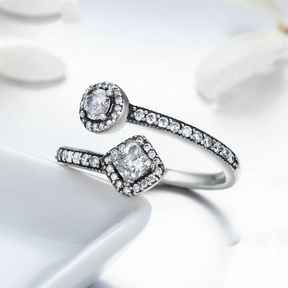 ⚡ 925 Silver Plated Crystal, Clear CZ Open Finger Ring, FB16FA1142 - Picture 4 of 6